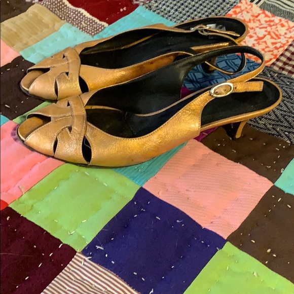 Metallic kitten heels - Picture 3 of 7